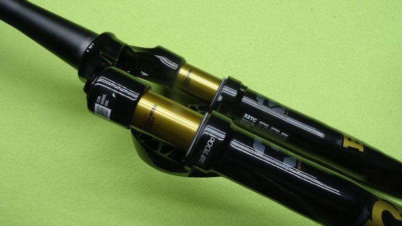 FOX 32 Taper - Cast Factory Fit4 40 mm