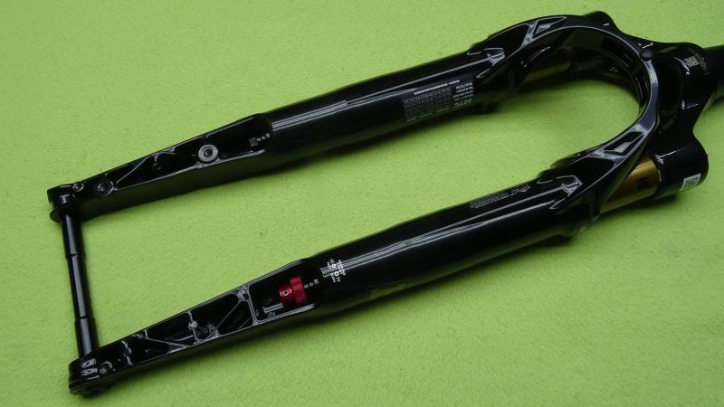 FOX 32 Taper - Cast Factory Fit4 40 mm