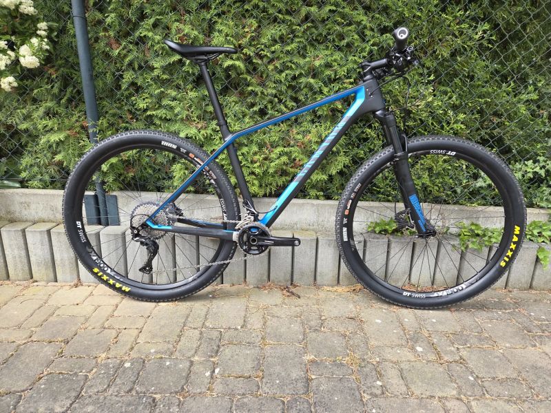Canyon Exceed CF SL 6.0 (vel. L)