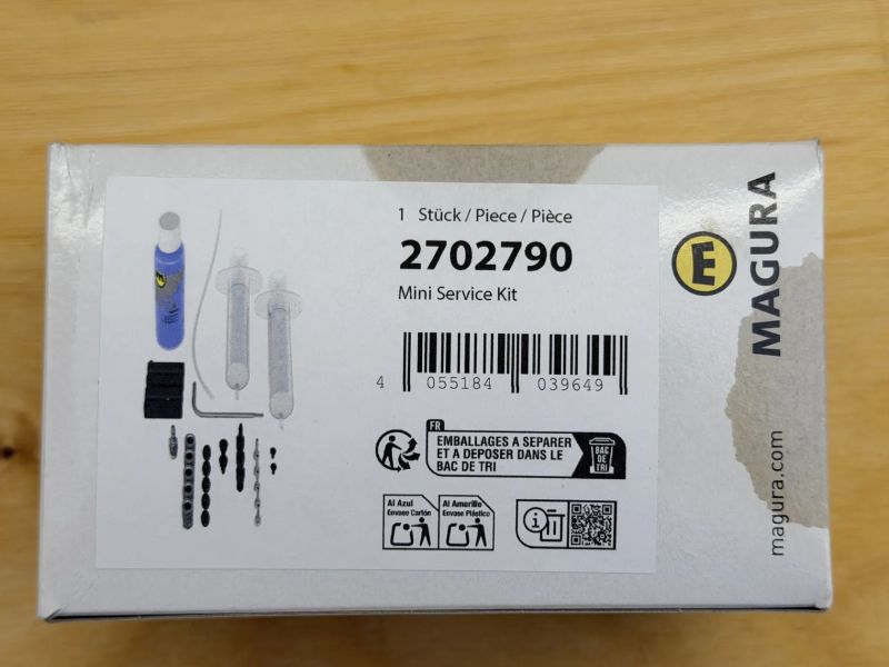 Magura servisní a odvzdušňovací kyt + olivy a trny navíc