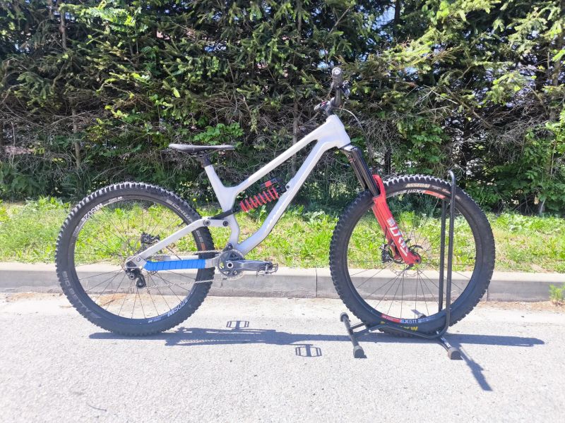 Canyon Torquay mulet 29/27.5 singl Speed. Zdvih 180/180