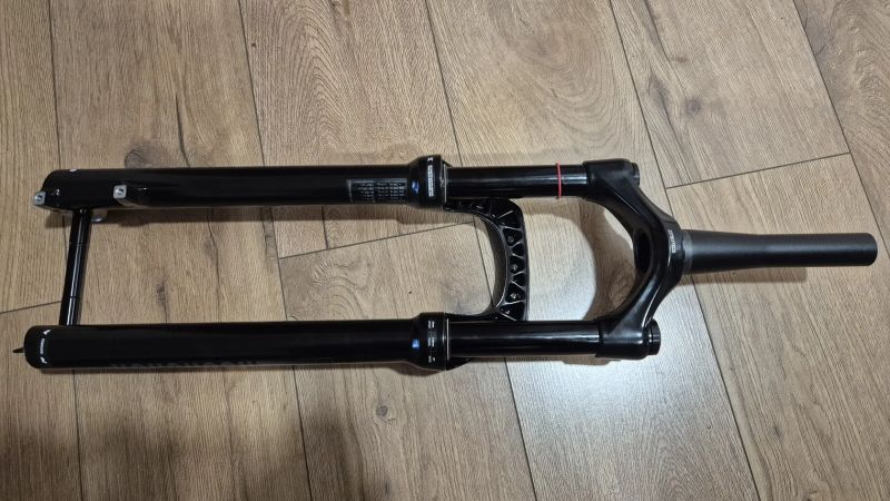 Rock Shox Judy 29", 120 mm, nejetá 