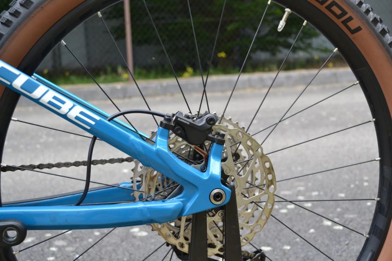 Cube Stereo 140 HPC Race Carbon (L) Stav nového