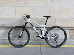 Cube Stereo 140 HPC Race 27,5”, vel. M, 2019