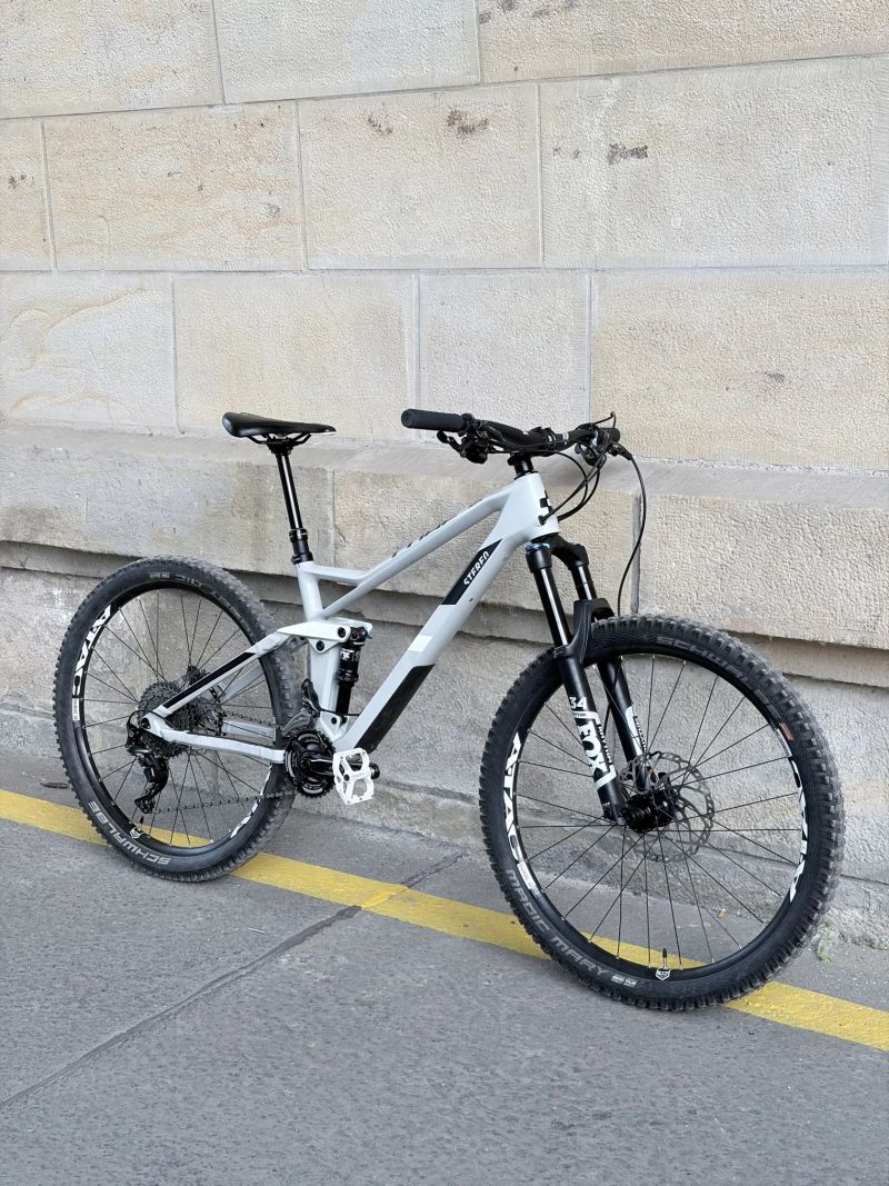 Cube Stereo 140 HPC Race 27,5”, vel. M, 2019