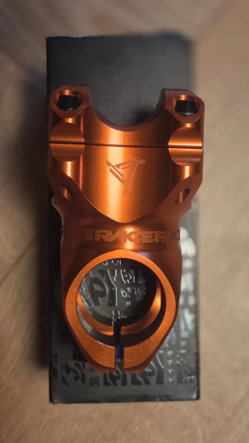 Race Face Turbine R 35 mm x 50 mm, orange