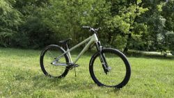 Canyon Stitched 360 L (Title, Airdrop bikes)