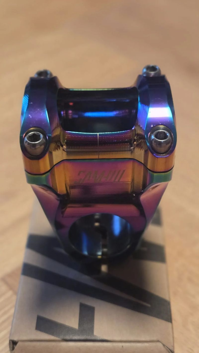 Nukeproof Sam Hill Horizon 31,8 mm, 50 mm, Oil Slick 