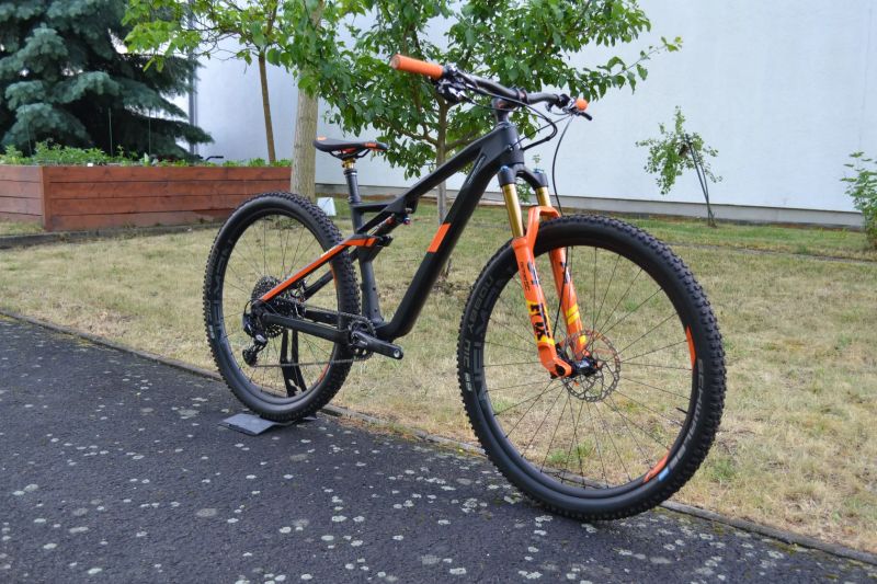 Cube AMS 100 C:68 TM (M) grey´n´orange Stav nového kola