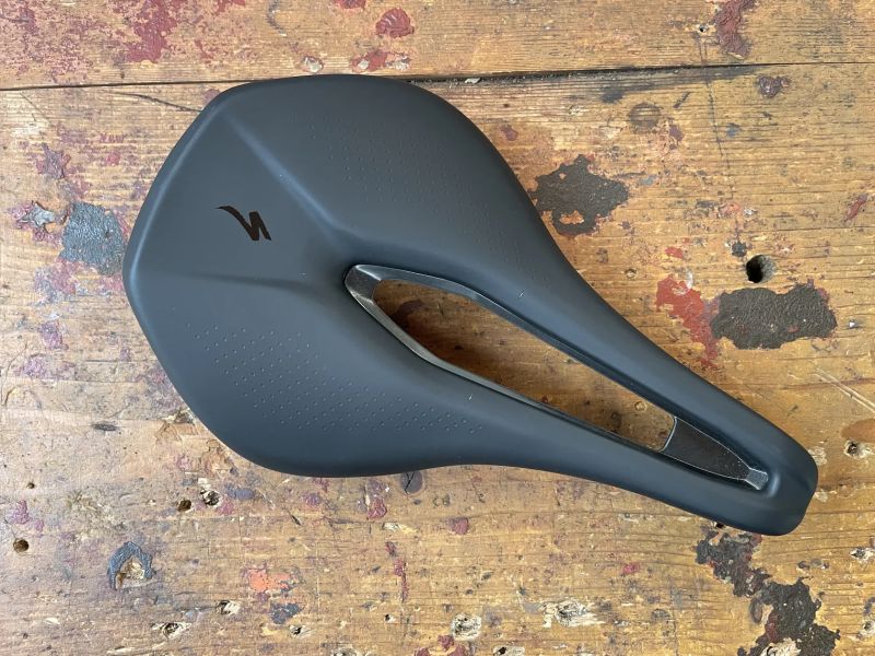 Sedlo Specialized Power Comp black 143mm
