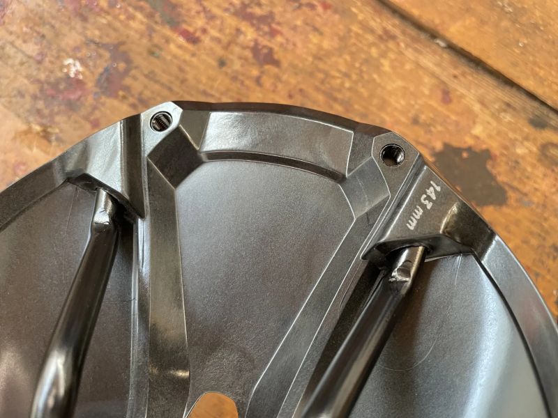 Sedlo Specialized Power Comp black 143mm