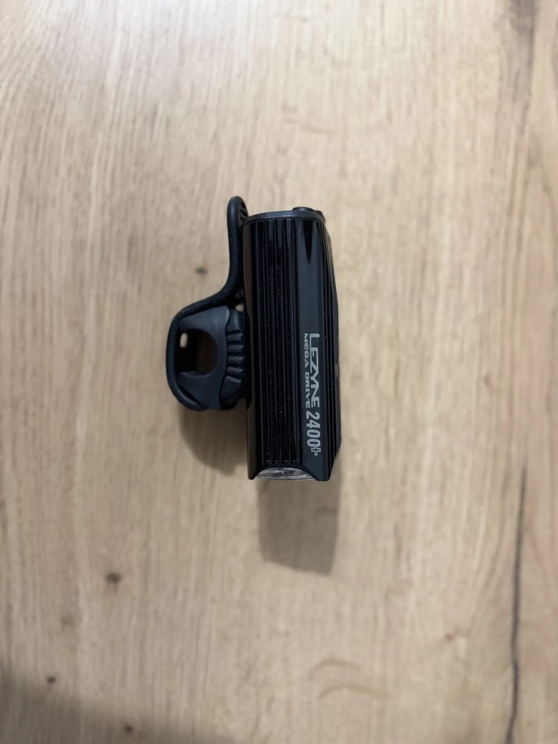 Lezyne Mega Drive 2400 - nepoužité 