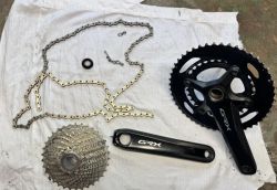 Shimano GRX kliky 48/31 2x11, kazeta 11-36, řetěz 11s