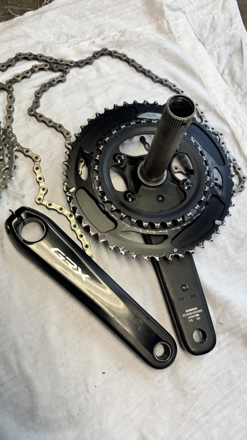 Shimano GRX kliky 48/31 2x11, kazeta 11-36, řetěz 11s