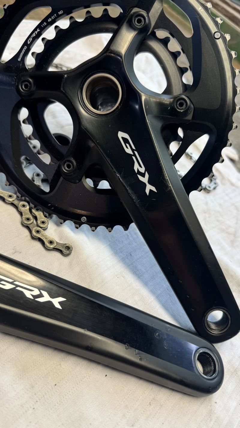 Shimano GRX kliky 48/31 2x11, kazeta 11-36, řetěz 11s