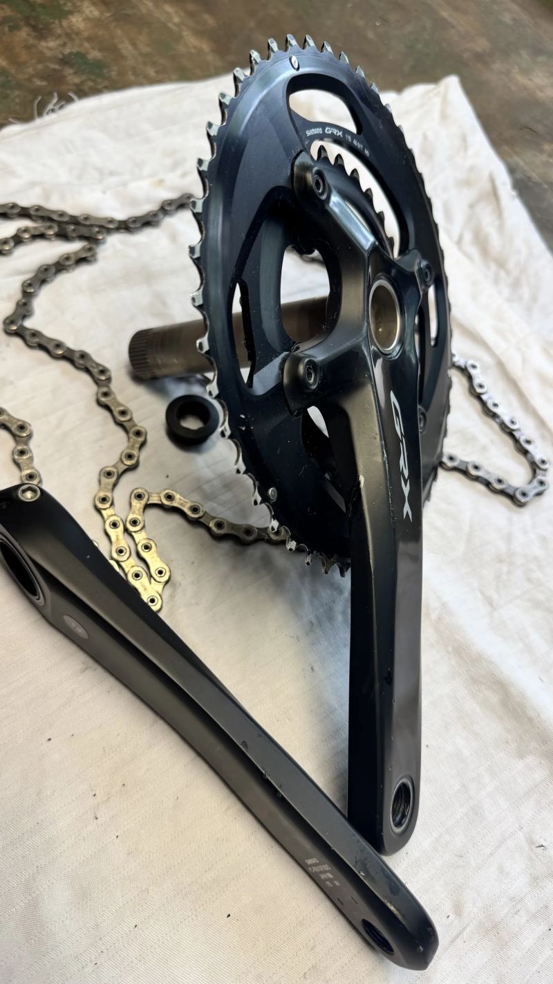 Shimano GRX kliky 48/31 2x11, kazeta 11-36, řetěz 11s