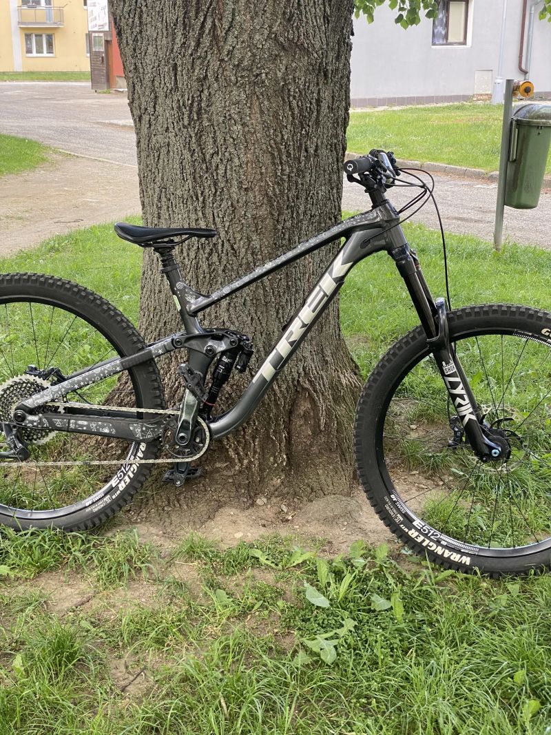 Trek slash 8 2022