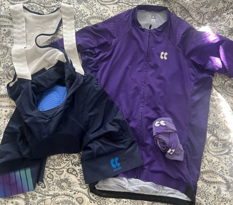 Kalas dres plus kraťasy a ponožky 5/XL