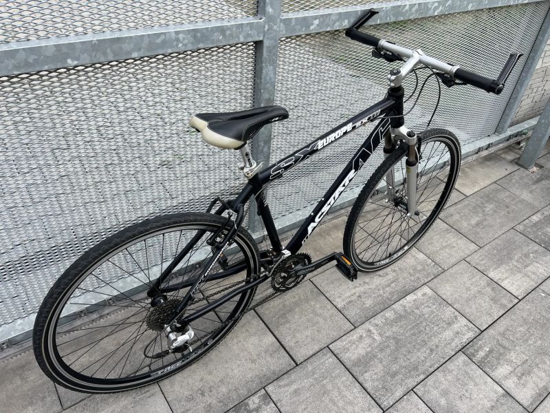 Acstar Europe SX 28" ( PC: 16.990kč ) Shimano Deore XT