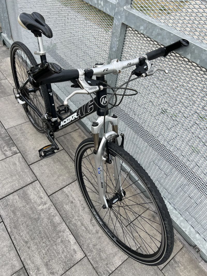 Acstar Europe SX 28" ( PC: 16.990kč ) Shimano Deore XT
