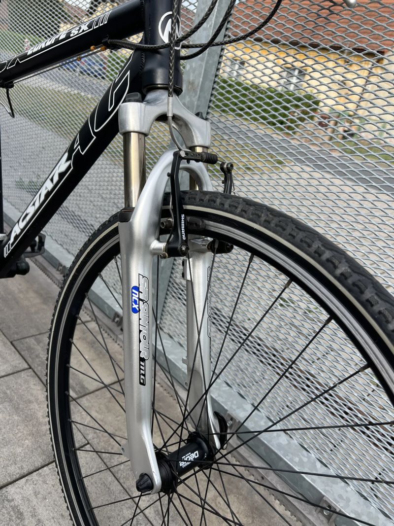 Acstar Europe SX 28" ( PC: 16.990kč ) Shimano Deore XT