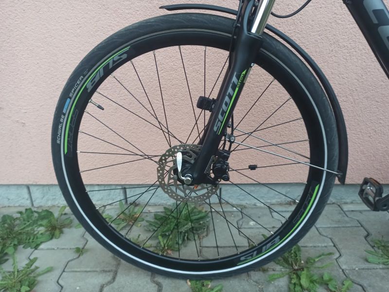 Trekingové kolo SCOTT SUB (top stav, Deore XT)