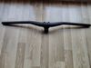Brzdy Sram code, kotouče Shimano, destičky Galfer, WTB pneu