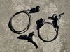 Brzdy Sram code, kotouče Shimano, destičky Galfer, WTB pneu