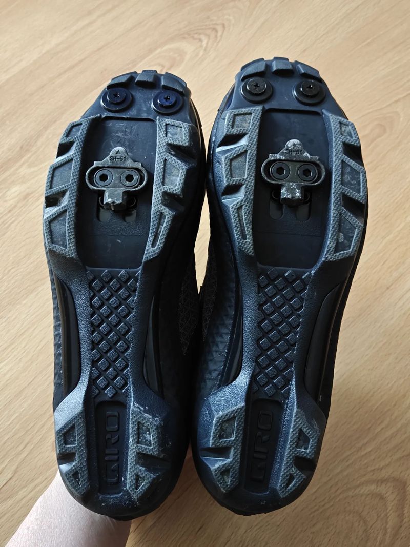 MTB Giro tretry vel. 40