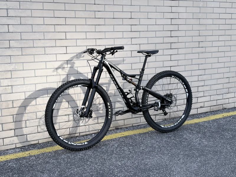 Specialized Stumpjumper FSR Elite 29", vel. M, 2016
