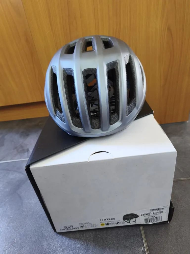 Scott Centric Plus vel. L 59-61cm