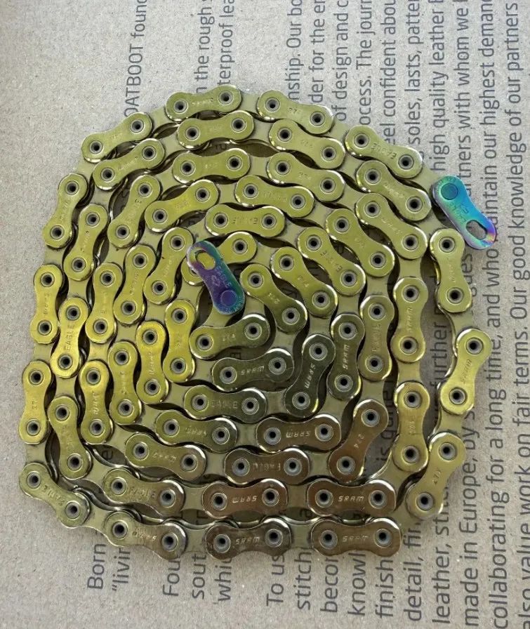 Kliky Sram X0 karbon, Přehazovačka X0 Eagle AXS, kazeta XX1, řetěz XX1, ovládací páčka SramAXSRocker