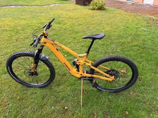 E-bike Trek Fuel EX-e 9.8 SL vel. L Satin Baja Yellow Mullet