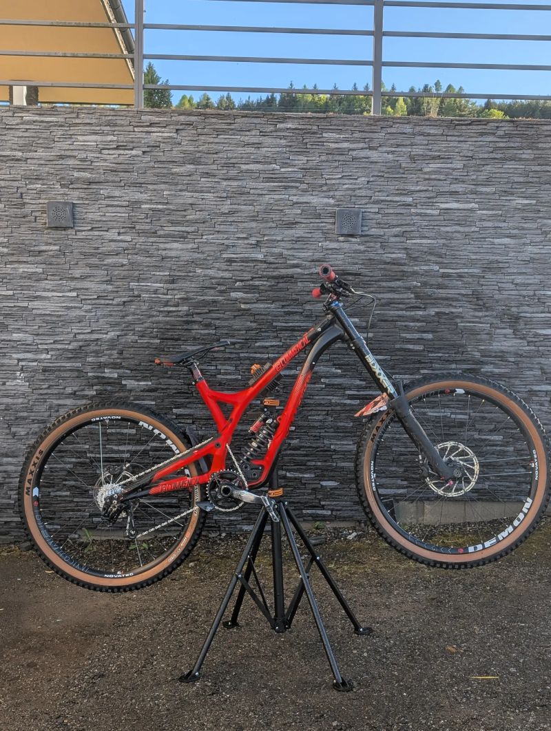 Commencal Supreme v4