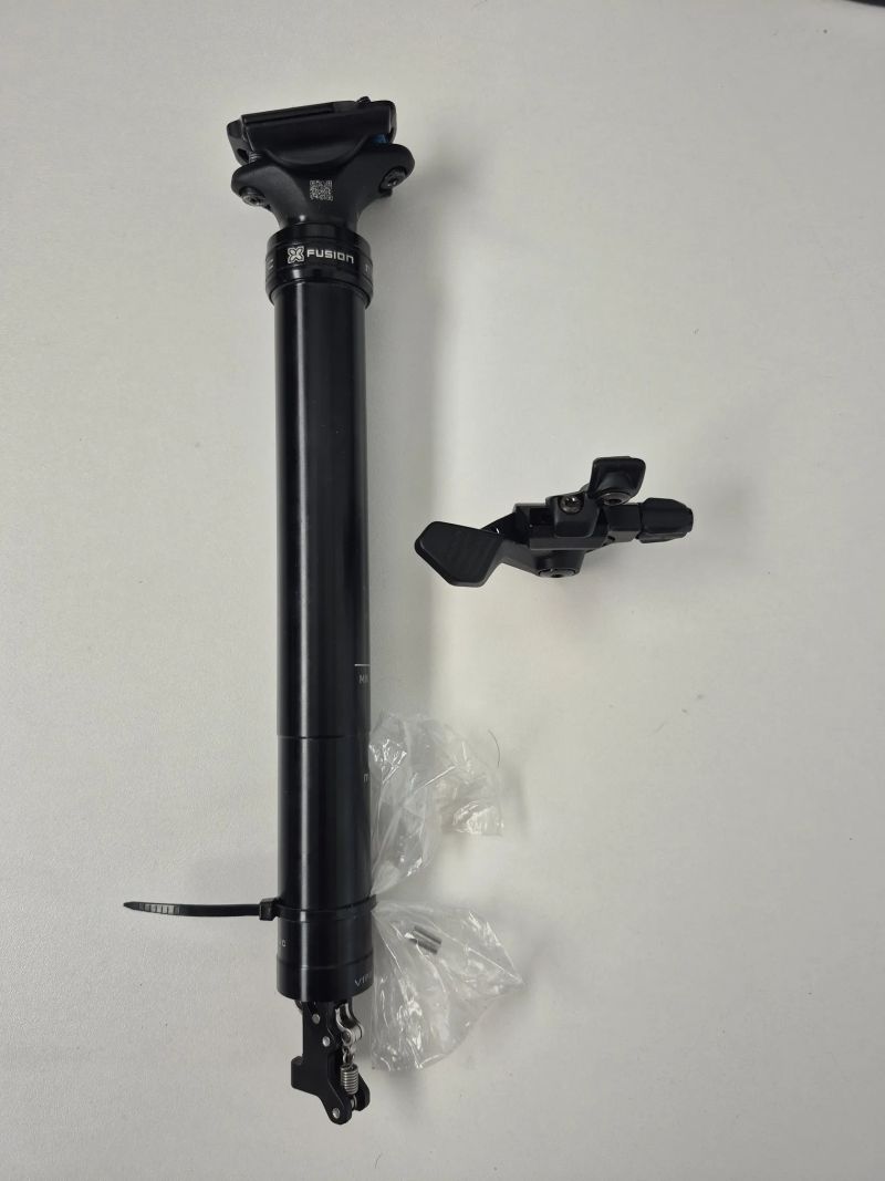 Teleskopická sedlovka X-Fusion Manic, 150mm, 30.9mm, páčka levá