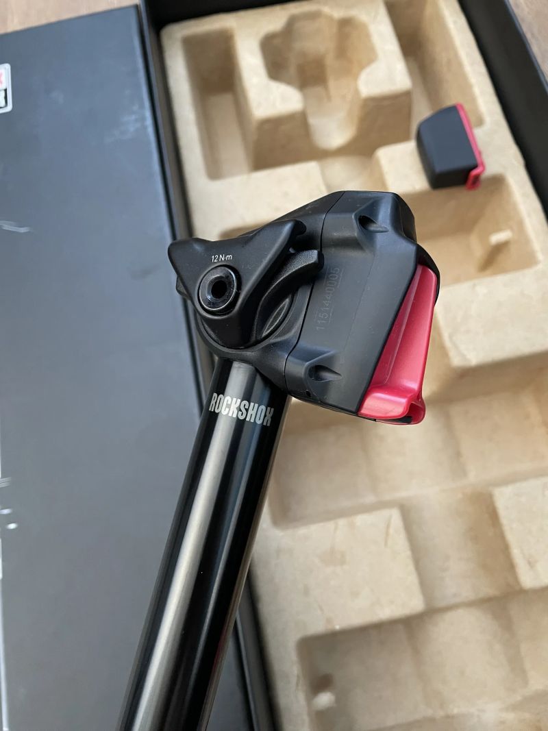 Sedlovka RockShox Reverb AXS A2 (záruka 04/2027)