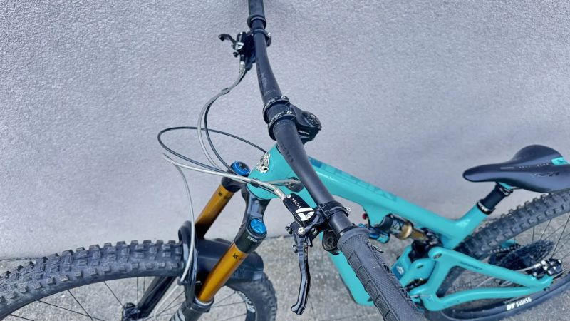 Yeti SB140 LR TURQ vel. M rok 2024