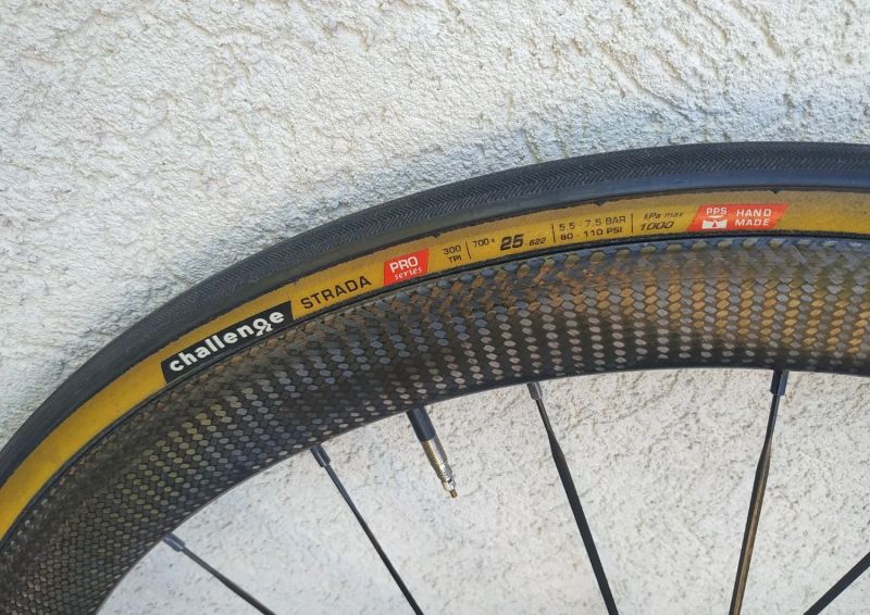 Author Charisma 77, Shimano Dura-Ace 9100, Mavic Cosmic Pro Carbon SL UST 45 mm