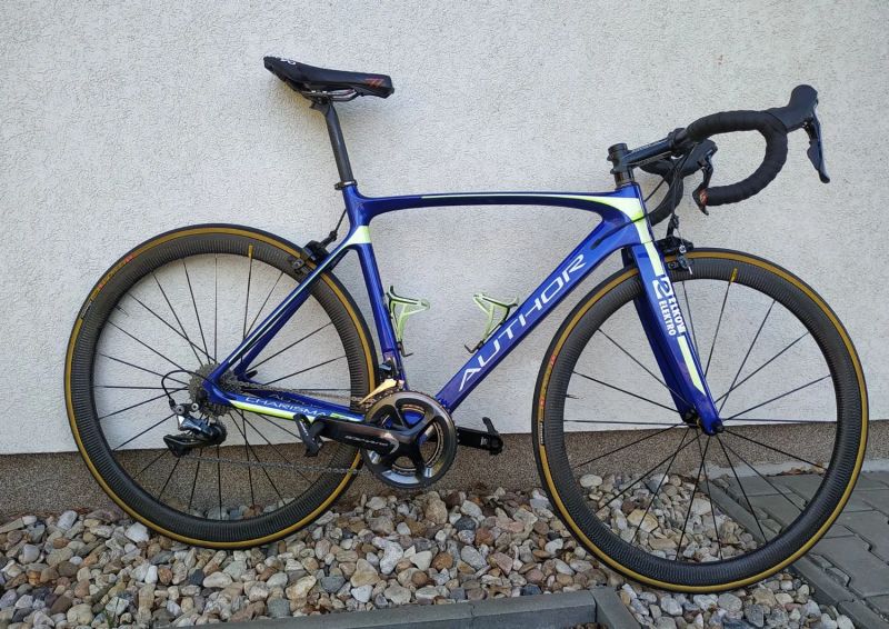 Author Charisma 77, Shimano Dura-Ace 9100, Mavic Cosmic Pro Carbon SL UST 45 mm