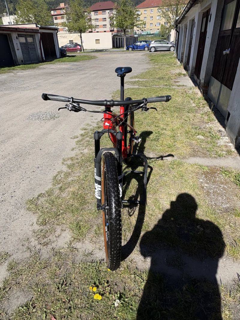 Canyon Lux CF SL 8.0 Race Team vel. M