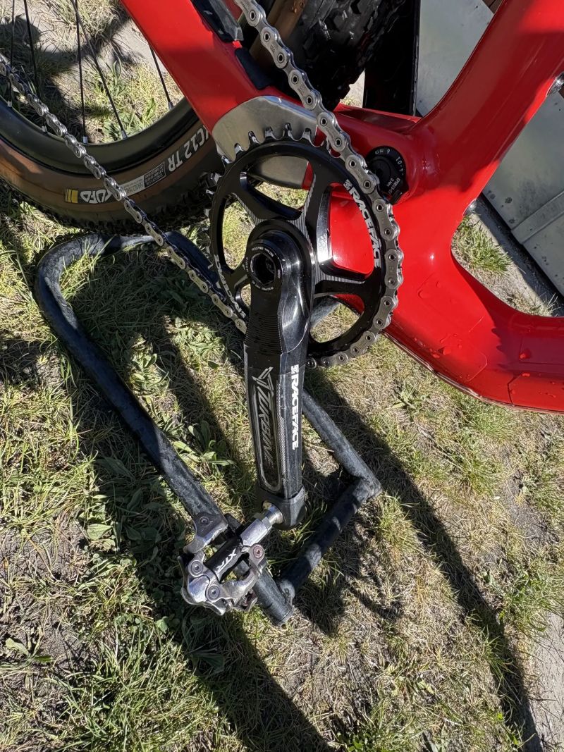 Canyon Lux CF SL 8.0 Race Team vel. M