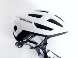 Endura Xtract MIPS white. Velikost M/L 55-59cm