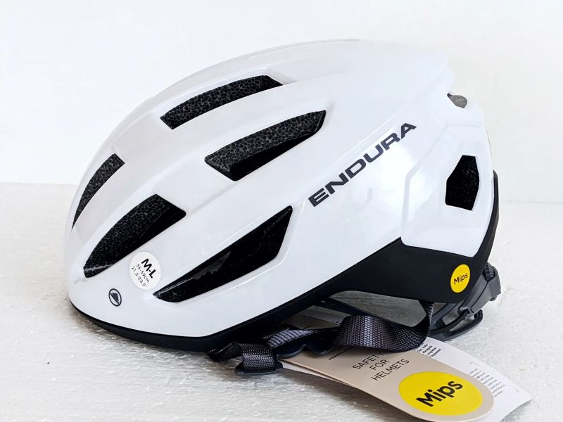 Endura Xtract MIPS white. Velikost M/L 55-59cm
