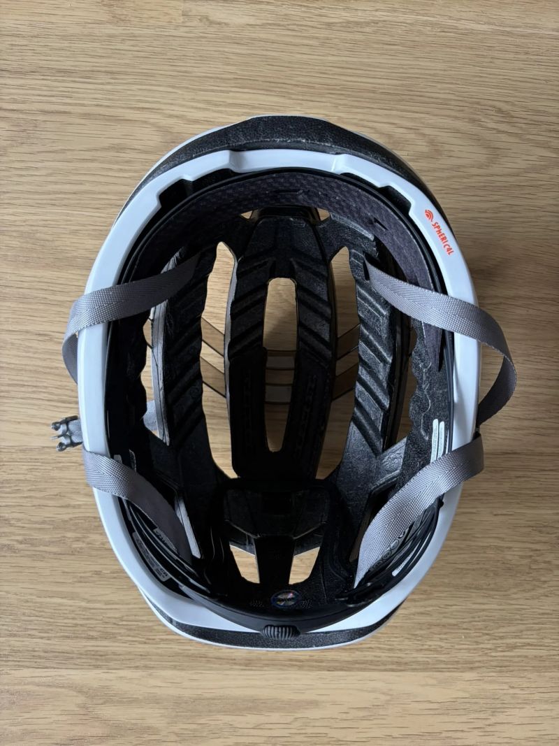 Přilba Giro Aries Spherical MIPS (velikost L)