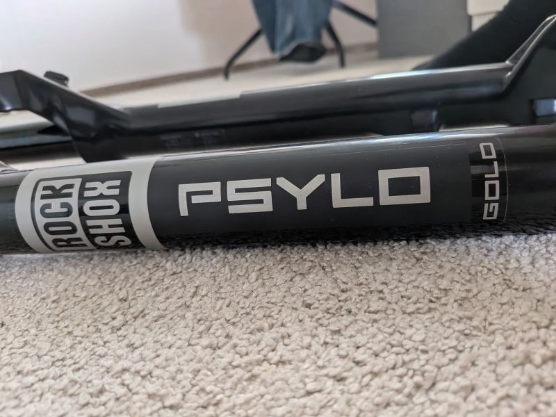 PRODÁM: RockShox Psylo Gold RC – ÚPLNĚ NOVÁ 29 140mm