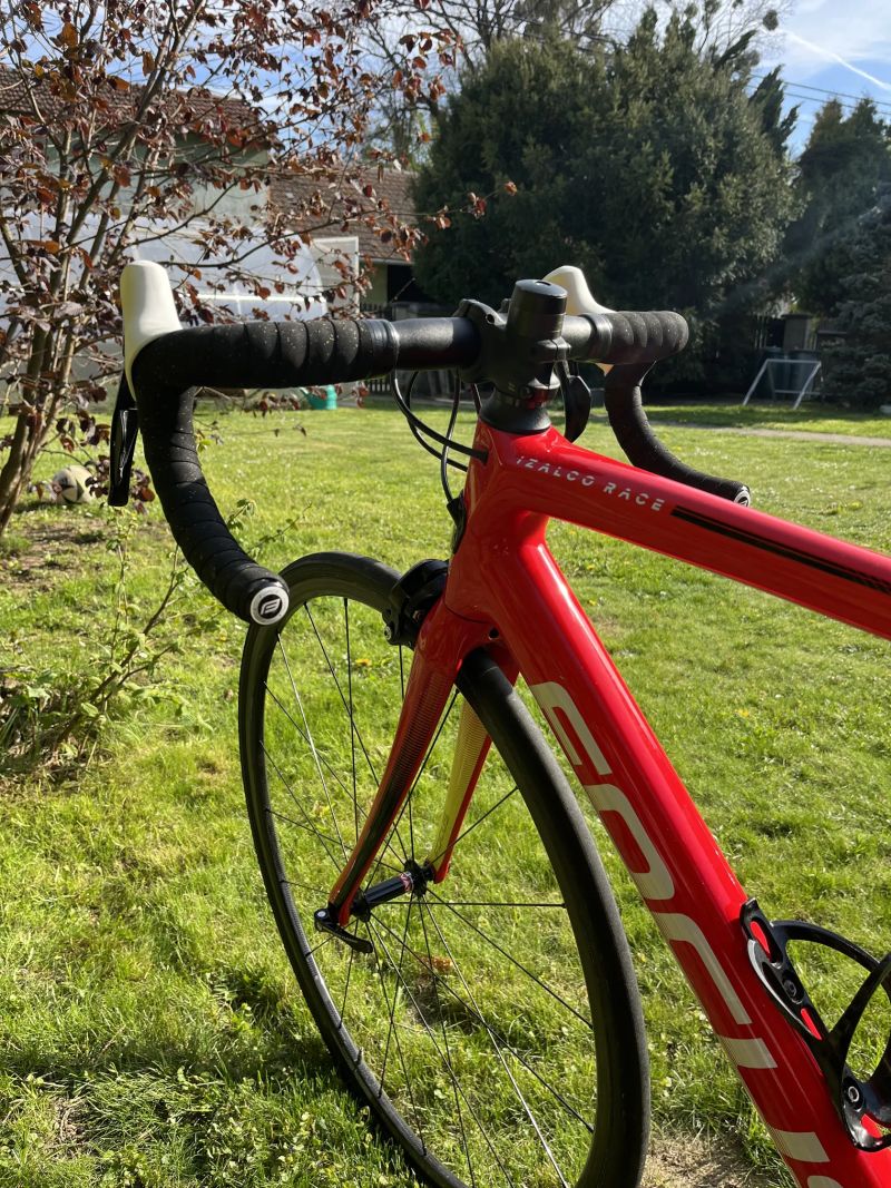 Focus Izalco Race