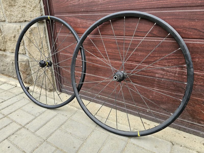 Mavic aksium elite ust