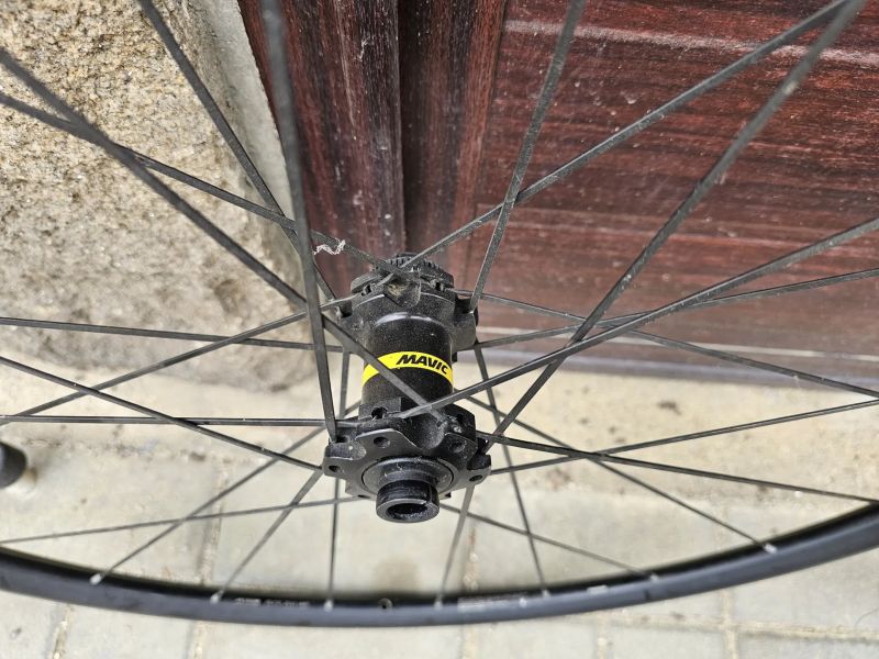 Mavic aksium elite ust
