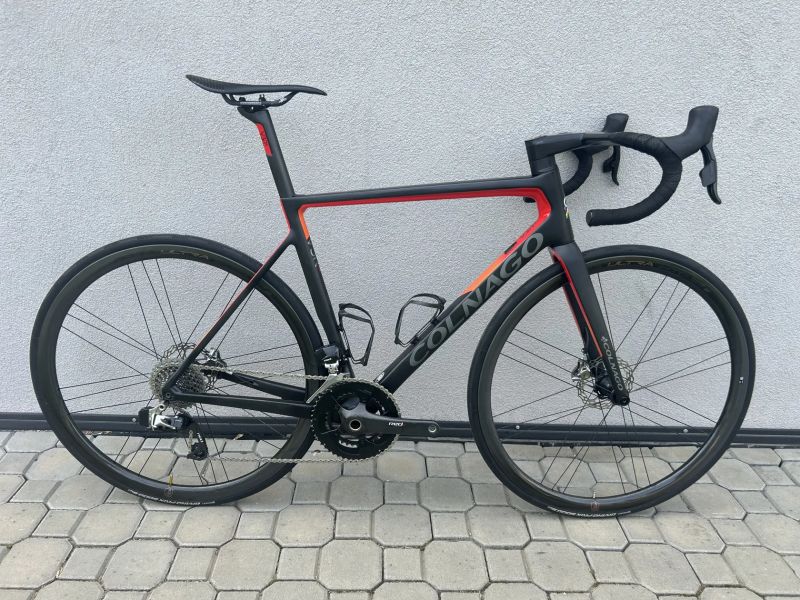Colnago V3Rs - SRAM Red eTap, Campagnolo Bora Ultra WTO 33, minimálně jeté, 6,6kg