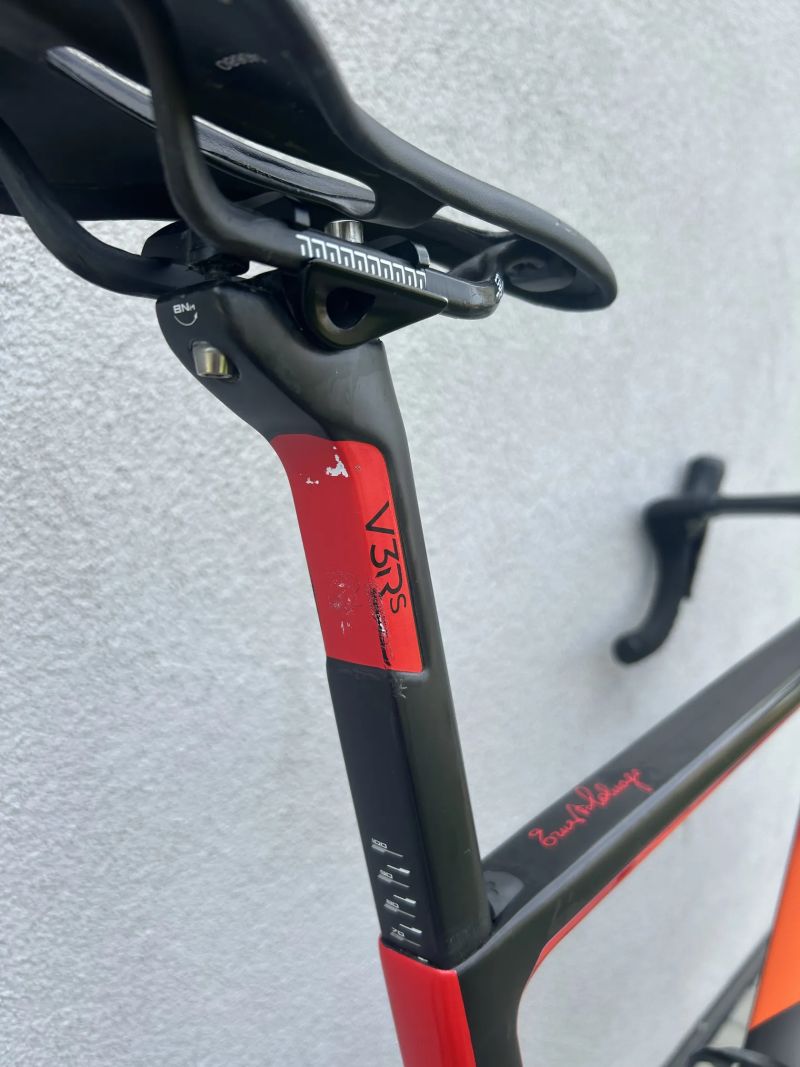 Colnago V3Rs - SRAM Red eTap, Campagnolo Bora Ultra WTO 33, minimálně jeté, 6,6kg